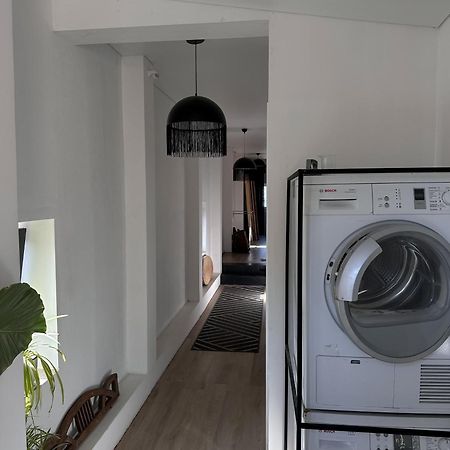 White Door Apartments Mansard Heart Of Odessa 2 Экстерьер фото